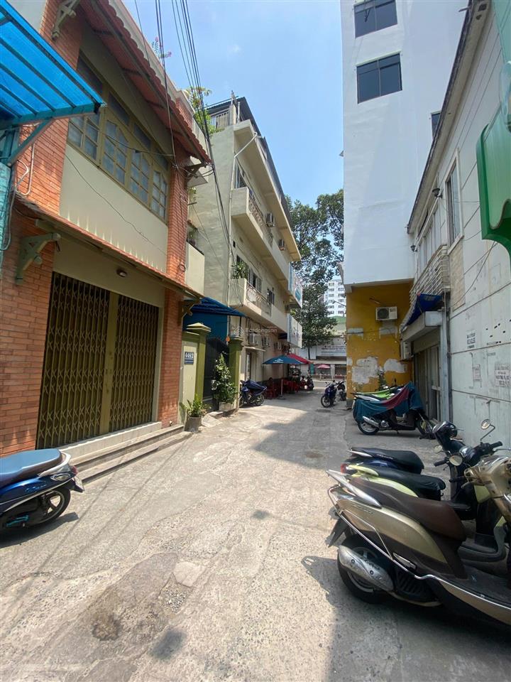 Bán nhà trần hưng đạo q5 ngang 5.3m nở hậu 8m đang cho thuê 23 tỷ