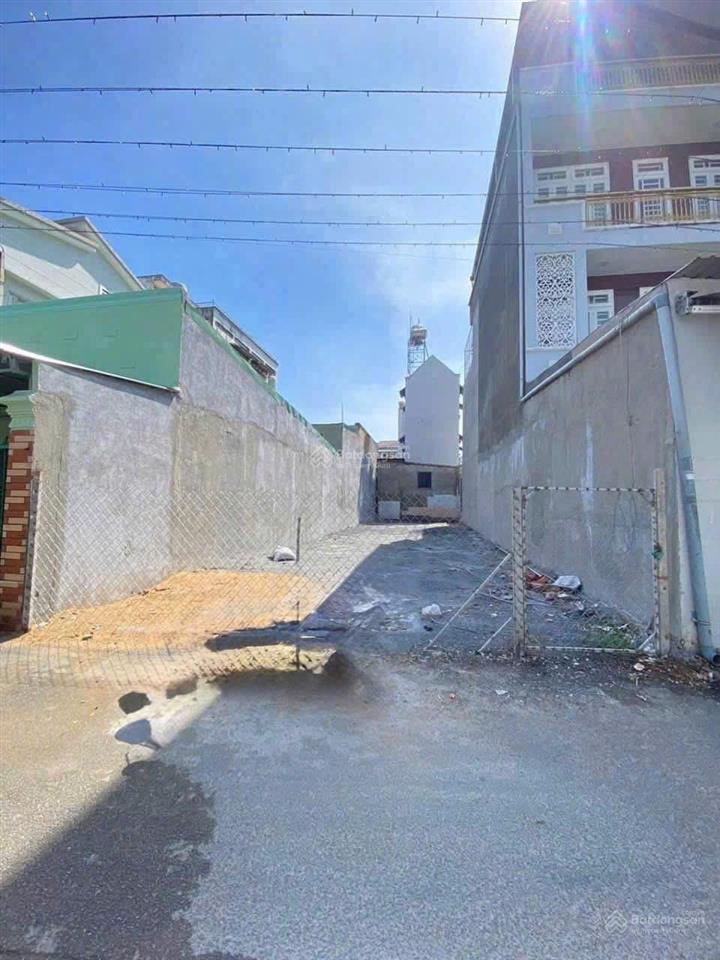 Bán đất tại đường nguyễn ái quốc, tân tiến cũ giá 5,2 tỷ, 150m2, ngay công viên chợ tân phong