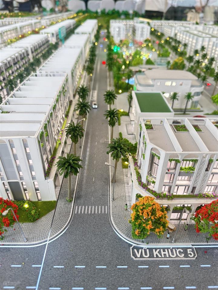 Bán gấp căn shophouse.mua nhà tặng vườn tại emerald symphony.gần trung tâm mới,gần trường học,kcn
