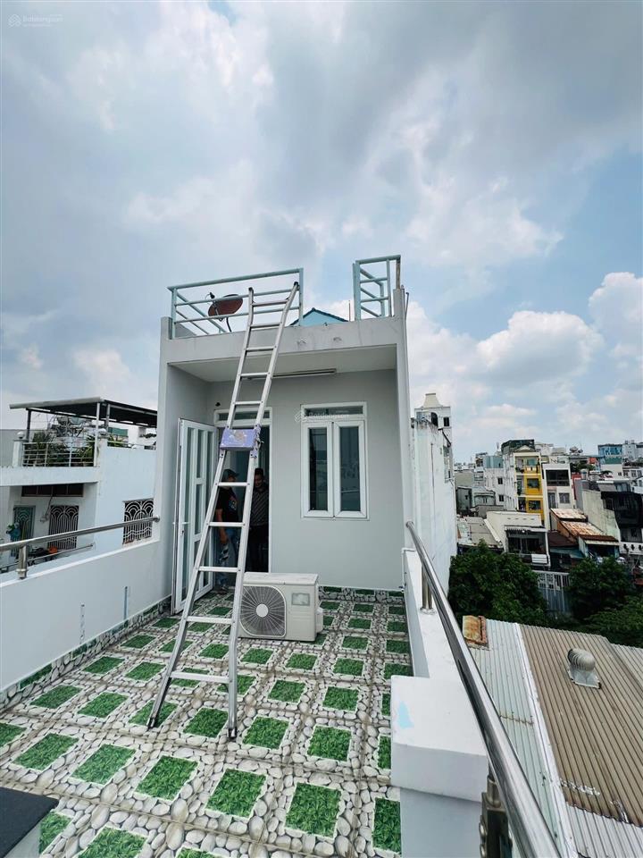 Nhà bán cmt8 q10 xe hơi kia  gần 40m 5tầng btct 7pn làm chdv ngon nhỉnh 7 tỏi tl.