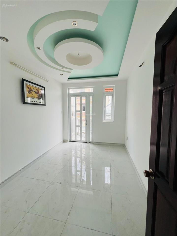 Nhà bán cmt8 q10 xe hơi kia  gần 40m 5tầng btct 7pn làm chdv ngon nhỉnh 7 tỏi tl.