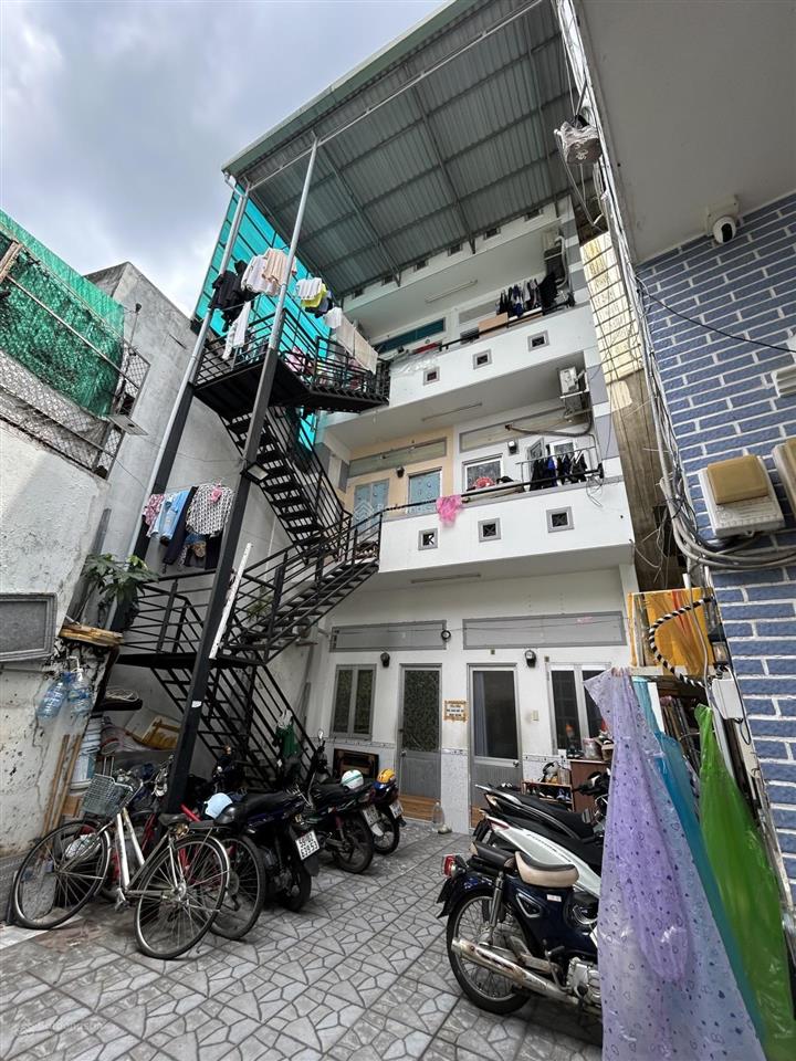 Cách mạng tháng tám dt 8.5 x 15m, nở hậu 13m diện tích 8.5 x 15m, nở hậu đẹp 13m phong th