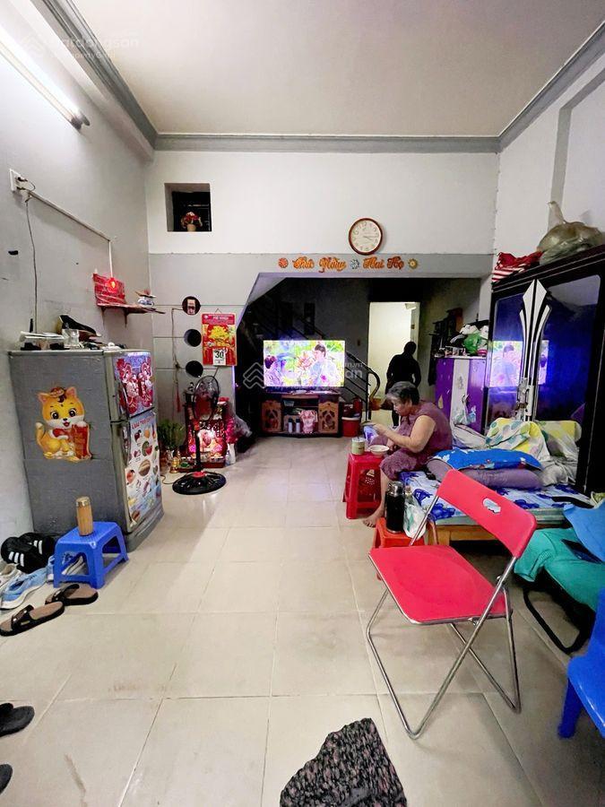 Bán nhà sát hẻm xe hơi phan đình phùng, phường 1, phú nhuận. 4 tầng, 50m2, sát q1, giá 7,8 tỷ tl