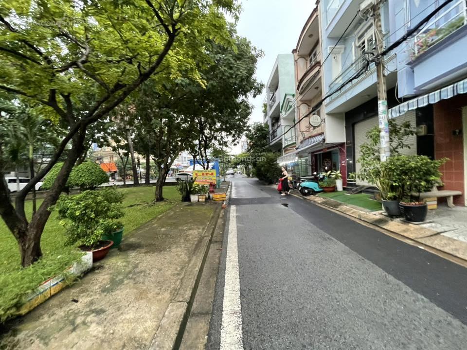 Bán nhà mt đối diện công viên đường số 66, p10, q6, dt 4x10m, 1 lầu, giá 6.2 tỷ