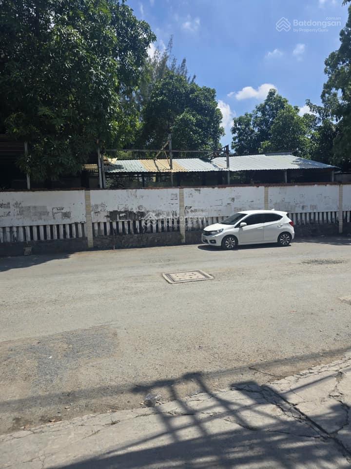 Nhà hẻm xe hơi nguyễn quý yêm, p an lạc, bình tân (4x16m) cấp 4, giá 5.75 tỷ