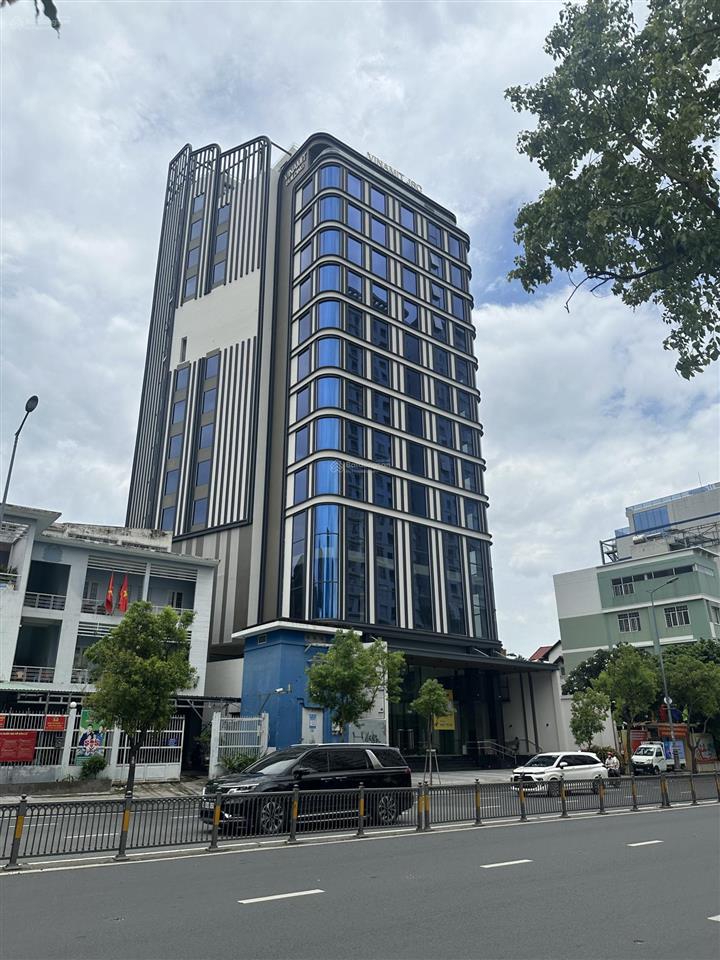 Toà nhà 2h 13 tầng góc 2mt phan đăng lưu, 11500m2 sàn, 260 tỷ hđt 2 tỷ/tháng