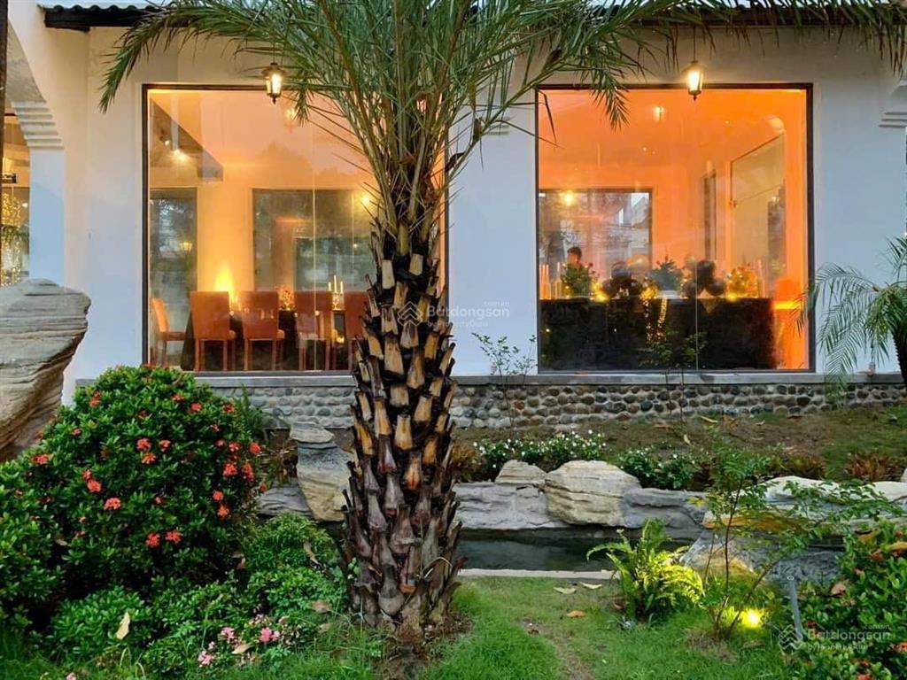 5523m2 mt dương quảng hàm, dt 50x100m, giá 379 tỷ, hđt 2 tỷ/tháng, xây cao tầng