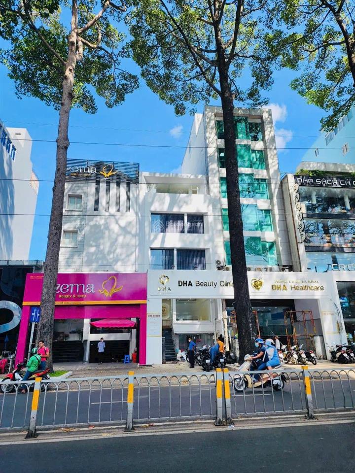 Nhà 3 tầng mt trần hưng đạo q1, pullman dt 5x15m giá 26,5 tỷ hđt 86tr/tháng