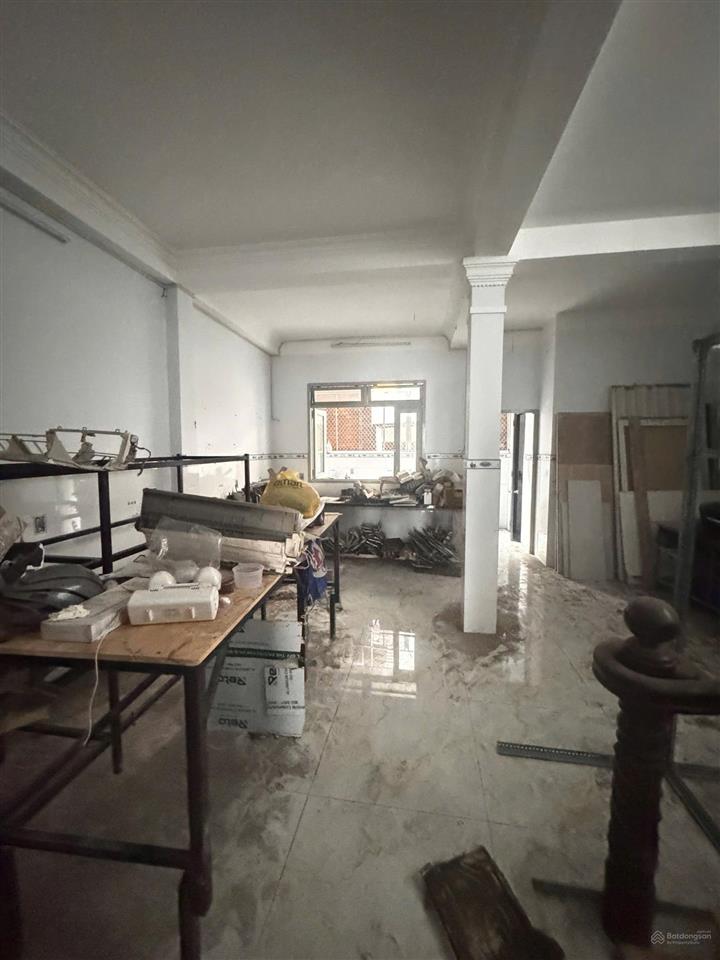 Bán nhà mặt tiền đường trung mỹ tây 3 cách nguyễn ảnh thủ chỉ 150m, quận 12