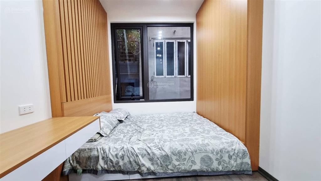 Kim đồnggiáp bátô tô đỗ cửa5m ra phố5 tầngkinh doanh