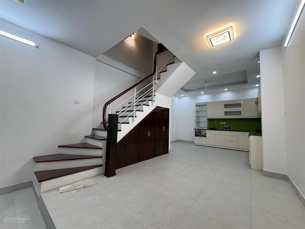 Chính chủ gửi bánnhà âu cơtây hồngõ thông20m ra phố