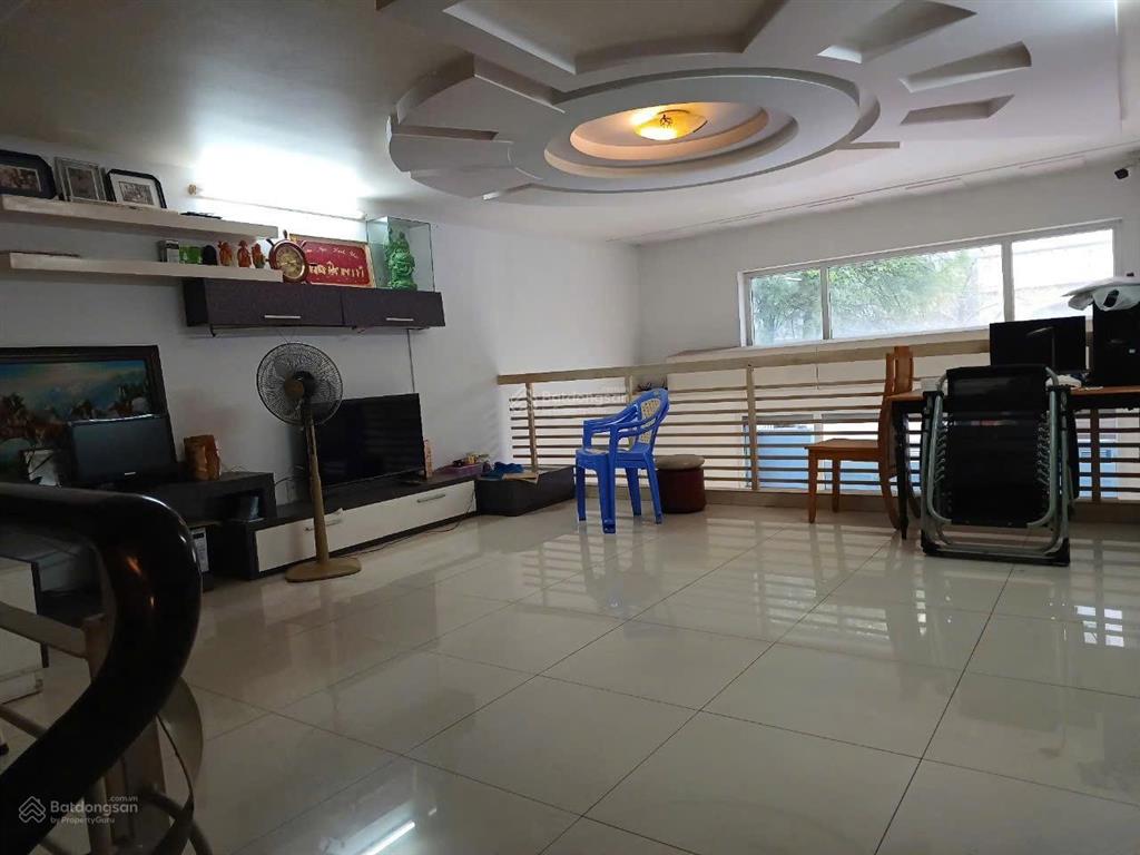 Bán nhà 100m2 4 tầng st giá 18,8 tỷ tl  47 đường số 9 kdc trung sơn giáp quận 7