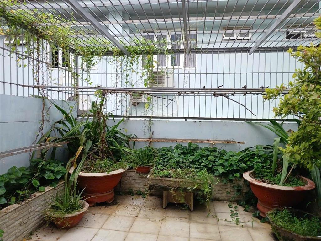 Bán nhà 100m2 4 tầng st giá 18,8 tỷ tl  47 đường số 9 kdc trung sơn giáp quận 7