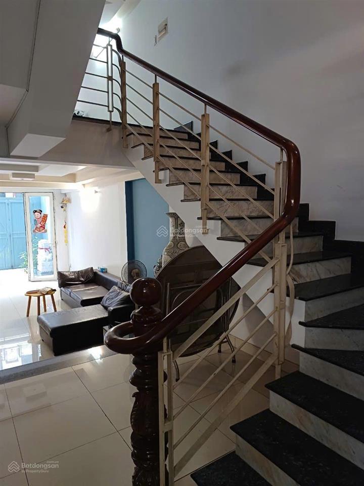 Bán nhà 100m2 4 tầng st giá 18,8 tỷ tl  47 đường số 9 kdc trung sơn giáp quận 7