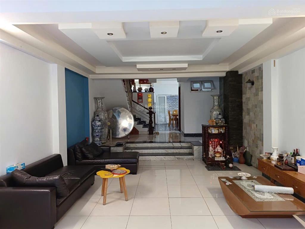 Bán nhà 100m2 4 tầng st giá 18,8 tỷ tl  47 đường số 9 kdc trung sơn giáp quận 7