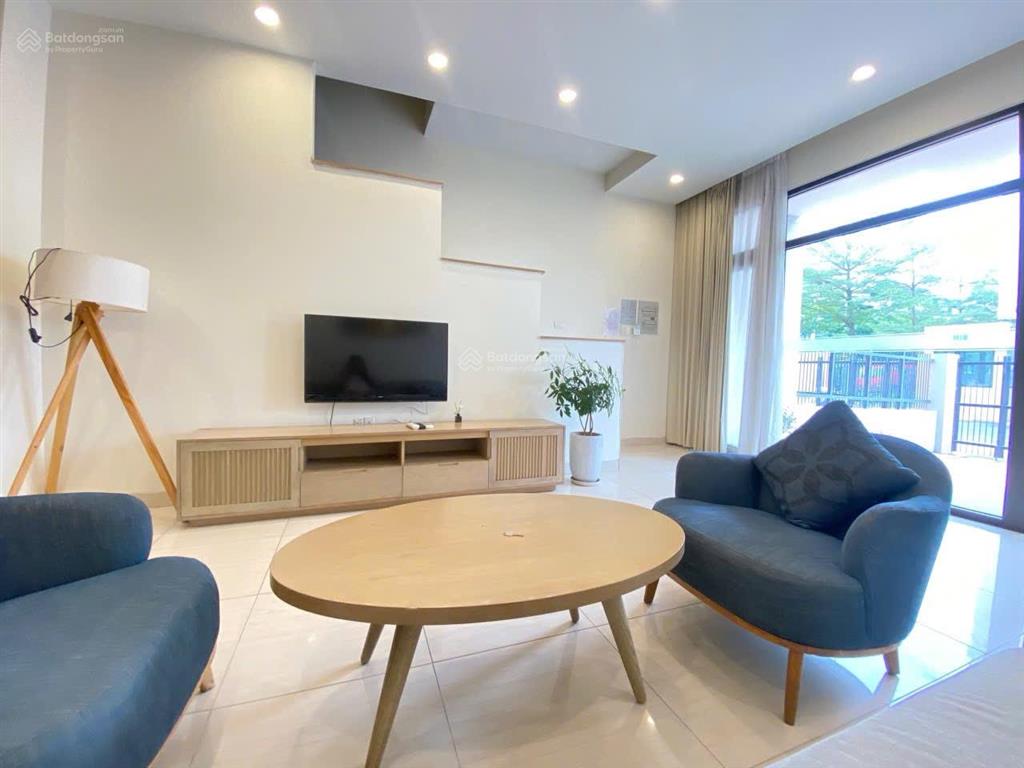 Cho thuê liền kề 5pn ,6vs villa royal lotus , hoàng quốc việt , hùng thắng , hạ long giá 17tr/thg