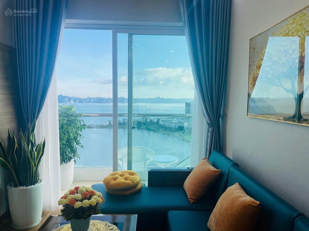 Chính chủ cần bán căn hộ 2 ngủ, 2 vệ sinh diện tích 76m², view chính biển cực đẹp, giá tốt
