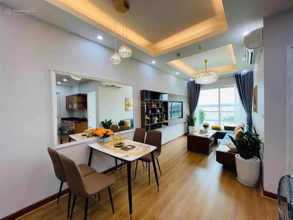 Chính chủ cần bán căn hộ 2 ngủ, 2 vệ sinh diện tích 76m², view chính biển cực đẹp, giá tốt