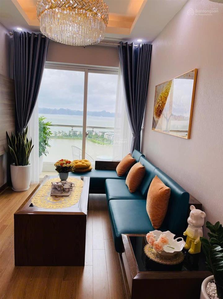 Chính chủ cần bán căn hộ 2 ngủ, 2 vệ sinh diện tích 76m², view chính biển cực đẹp, giá tốt