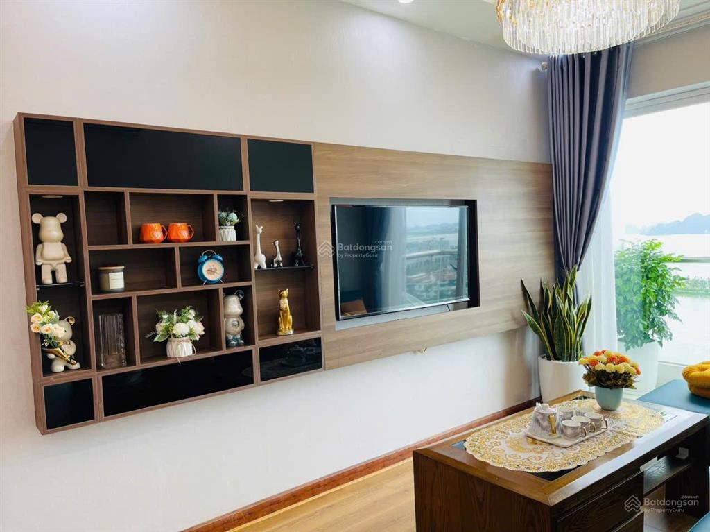 Chính chủ cần bán căn hộ 2 ngủ, 2 vệ sinh diện tích 76m², view chính biển cực đẹp, giá tốt