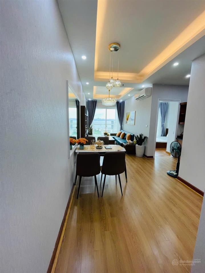 Chính chủ cần bán căn hộ 2 ngủ, 2 vệ sinh diện tích 76m², view chính biển cực đẹp, giá tốt