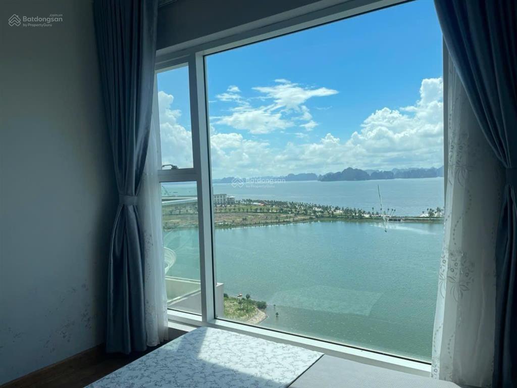 Chính chủ cần bán căn hộ 2 ngủ, 2 vệ sinh diện tích 76m², view chính biển cực đẹp, giá tốt