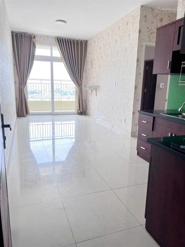 Một căn duy nhất . bán chung cư tô ký. 2pn,2wc. 61m2. không ban công. 0938 379 *** nga