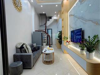 Bán nhà ngõ đình đông , bạch mai , 20m  4 tầng.hơn 5 tỷ có thương lượng