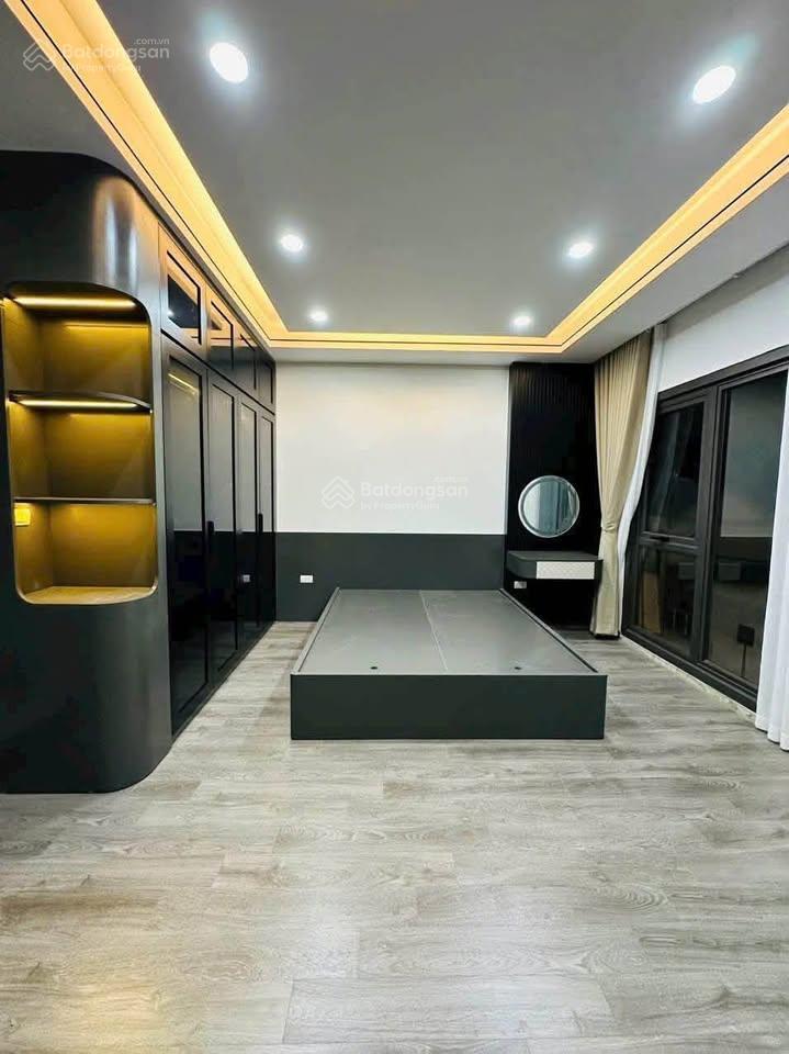 Bán gấp nhà mặt ngõ ô tô tránh phố nam dư 42m²/ 7 tầng thang máy, giá 14,8 tỷ