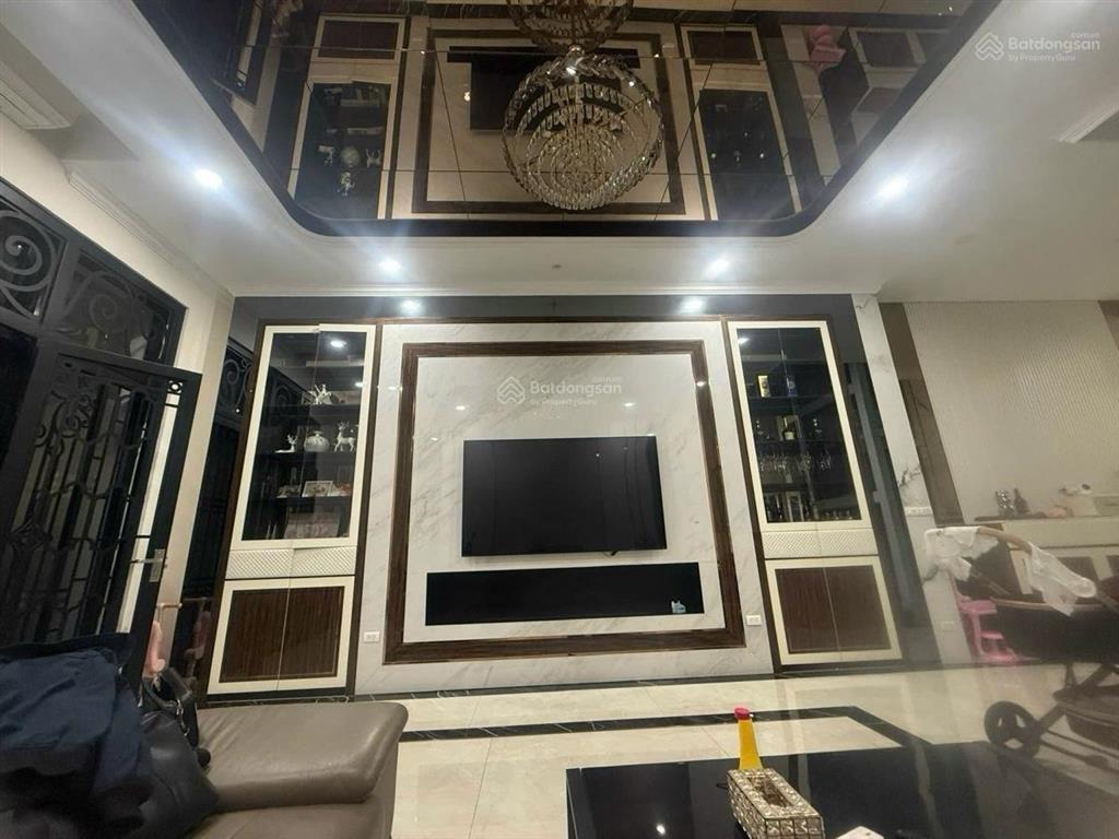 Louis city hoàng mai 100m2/ 5 tầng/ giá 35,5 tỷ đã hoàn thiện