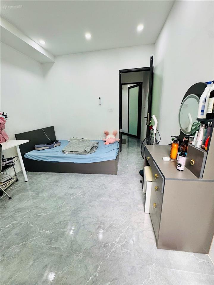 Bán nhà phố nguyễn đức cảnh 25m2/ 3 tầng/ 3 phòng ngủ/ giá 2,98 tỷ