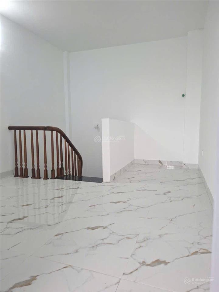Nhà mới phố đông thiên  vĩnh hưng 28m2 * 5 tầng *3 phòng ngủ, giá 4,95 tỷ