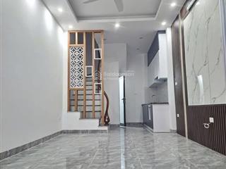 Nhà mới phố đông thiên  vĩnh hưng 28m2 * 5 tầng *3 phòng ngủ, giá 4,95 tỷ