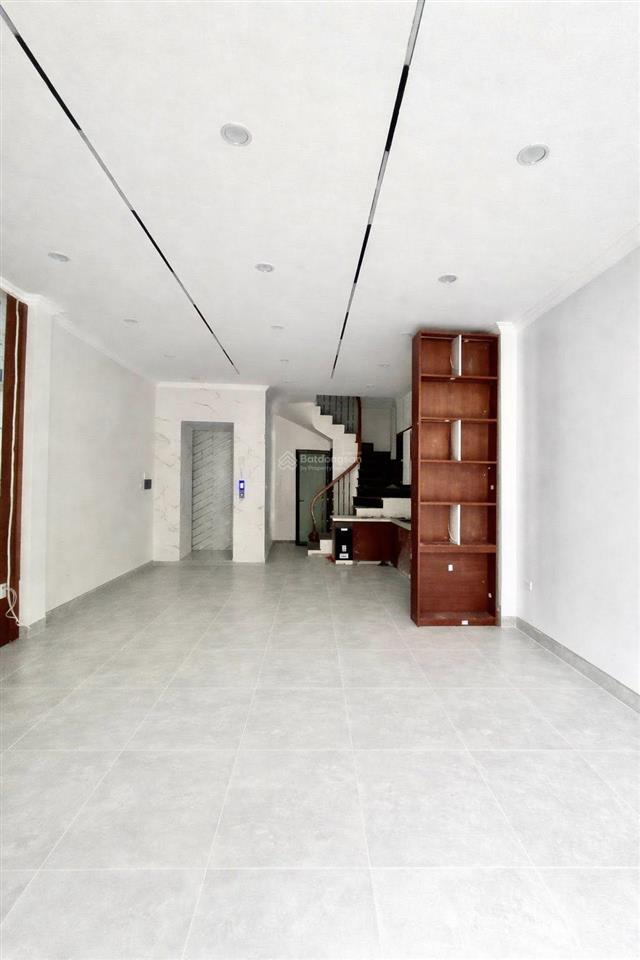 Ngũ nhạc  lĩnh nam nhà mới thang máy full nội thất ô tô đỗ cửa 52m2 *6 tầng * 13,8 tỷ