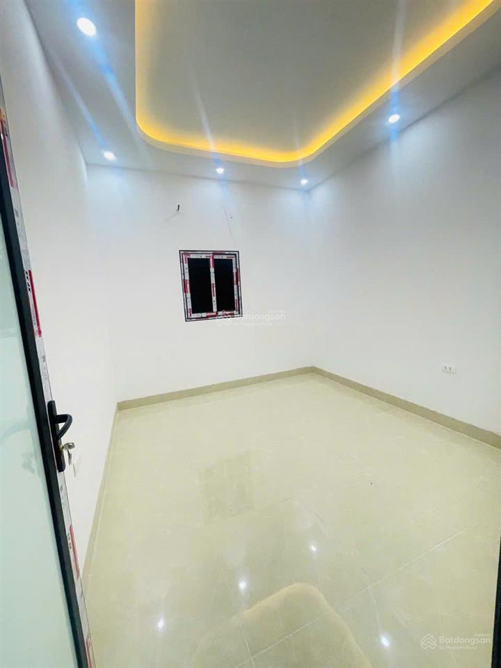 Chỉ 2,6 tỷ nhà mới ở ngay phố định công hạ 50m2/ 2 tầng 3 phòng ngủ