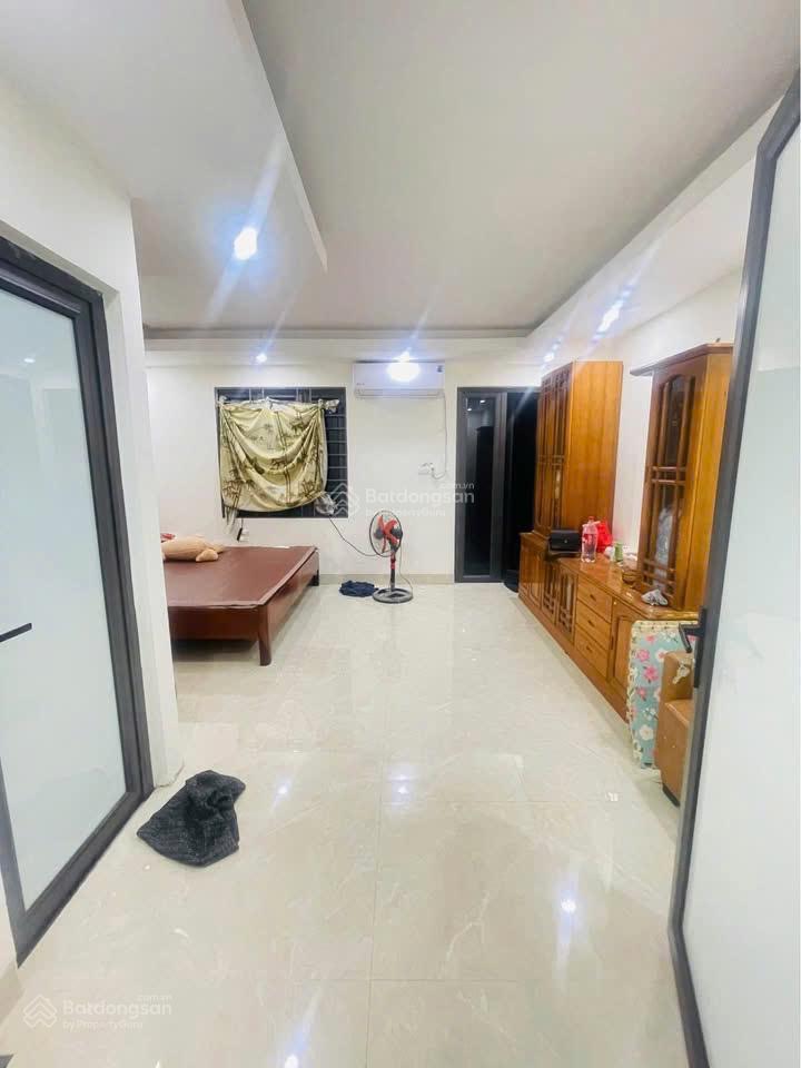 Chỉ 2,6 tỷ nhà mới ở ngay phố định công hạ 50m2/ 2 tầng 3 phòng ngủ