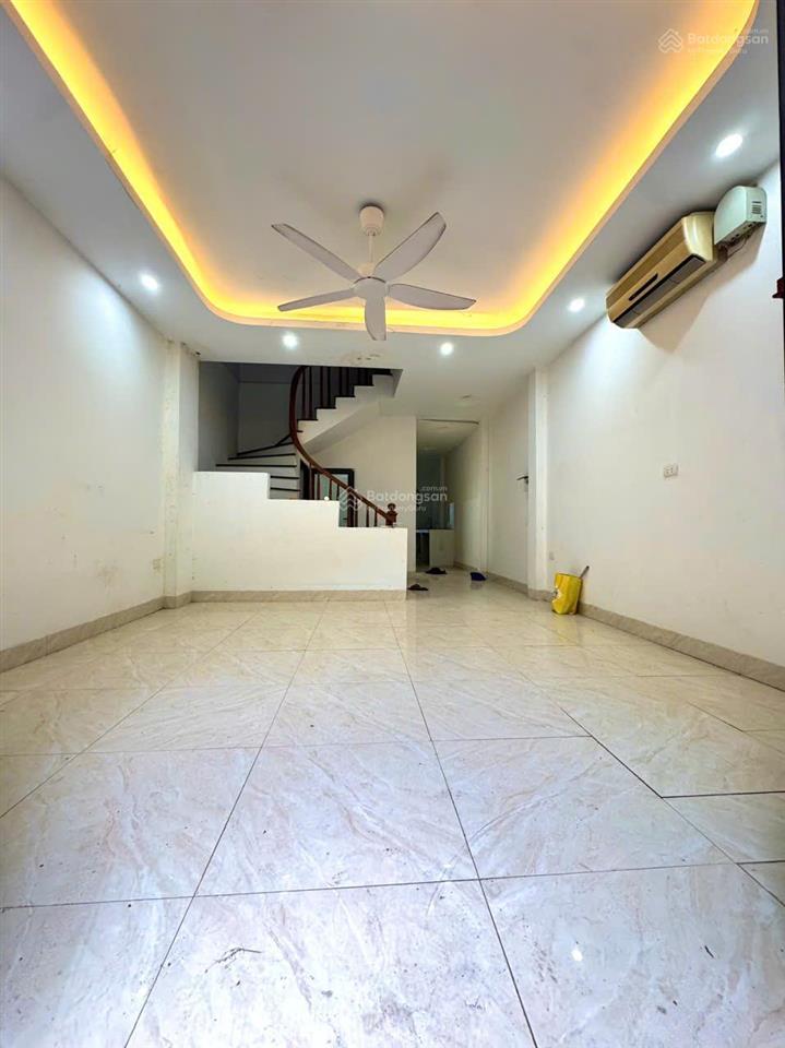 Chỉ 2,6 tỷ nhà mới ở ngay phố định công hạ 50m2/ 2 tầng 3 phòng ngủ