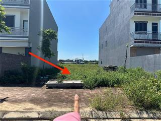 Em ở hà đông cần bán gấp lô đất 100m2 full thổ cư, mt 6m, gần đhqg hn, chỉ 3.6 tỷ