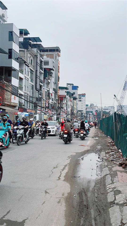 Ngộp bankls tăng cao k gánh dc nên tôi bán gấp nhà phố 6 tầng  cho thuê 150 tr/thángqh mở đường