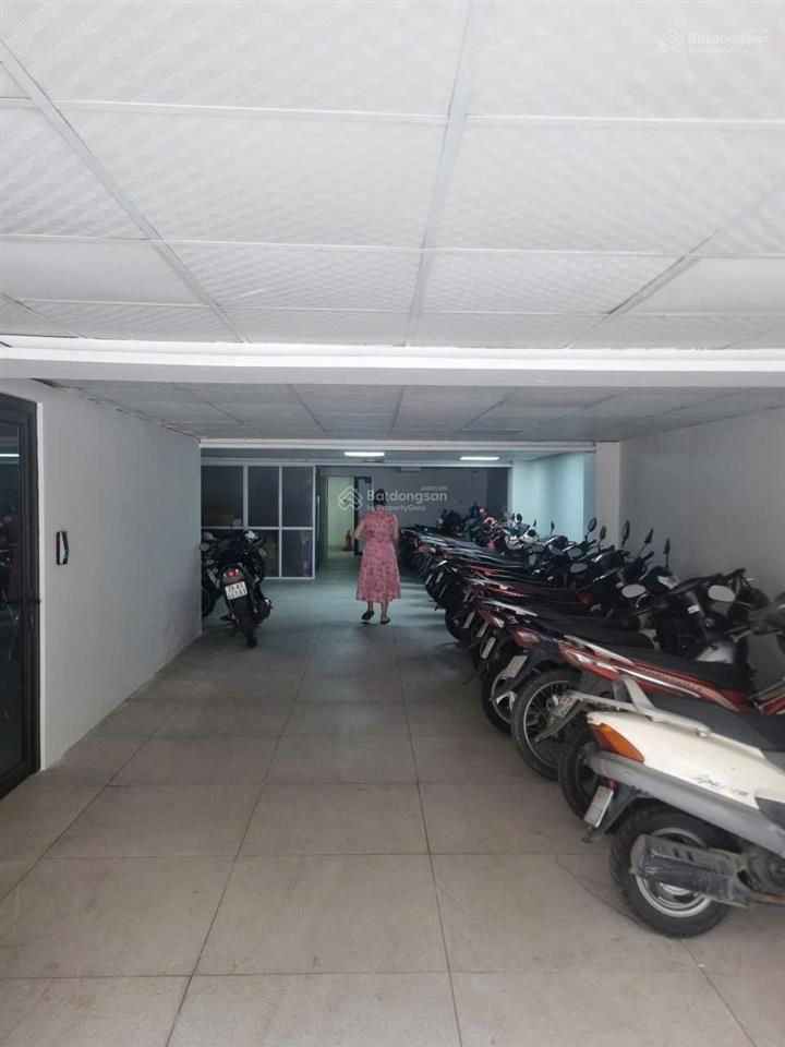 Hạ giá, bán rất gấp nhà mặt phố hồng tiến, long biên. mặt tiền 6.5m, chỉ 360tr/m2