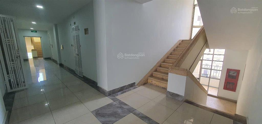 Cần bán gấp căn hộ 2 ngủ, 2 toilet lô góc tại kđt nam trung yên. giá bán có thương lượng