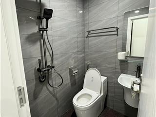 Hạ giá 500tr, bán căn hộ 2 ngủ, 2 wc khu đô thị nam trung yên. hình ảnh thật