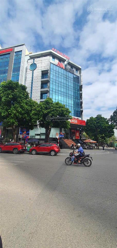 Bán tòa nhà mặt phố khu ngoại giao đoàn, tây hồ tây. mặt tiền 8.3m, vuông đẹp