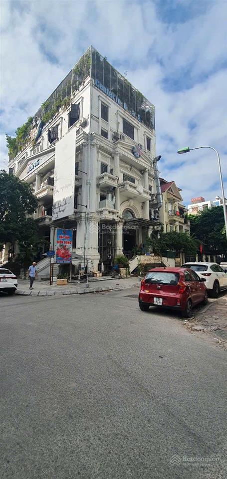 Bán tòa nhà mặt phố khu ngoại giao đoàn, tây hồ tây. mặt tiền 8.3m, vuông đẹp