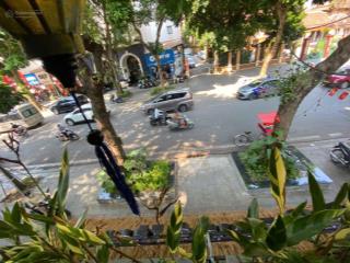 Bán nhà mặt phố 2 chiều kinh doanh quận đống đa. mặt tiền 10m, sổ đỏ thổ cư, 1 chủ hiếm có