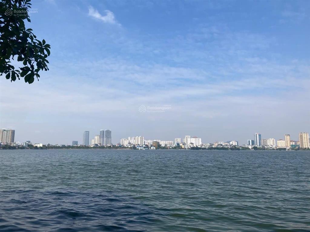 Biệt thự siêu hiếm, làng kiến trúc 45a p.võng thị vip tây hồ, lô góc 3 thoáng, dt170m. giá 105 tỷ