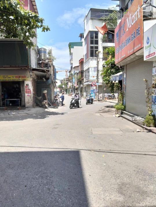 Chính chủ bán nhà số 192 mặt phố hạ đình ngay ngã ba 120m2 x 2 tầng mt 4.3m giá chào 27 tỷ