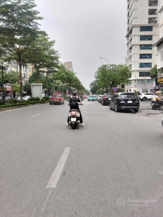 Bán nhà mặt phố trung kính 160m x c4 mt 6.4m giá chào 130 tỷ