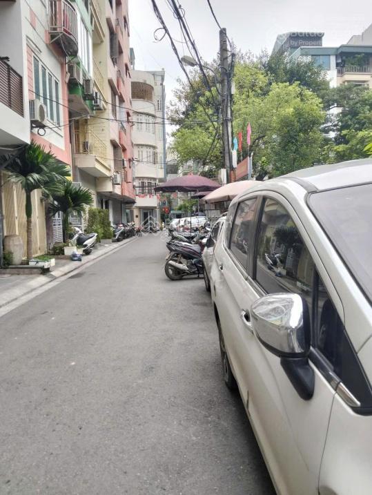 Bán nhà phố nguyễn ngọc vũ 70m x 5 tầng mt 4.2m view công viên k/d vỉa hè ô tô tránh 32 tỷ