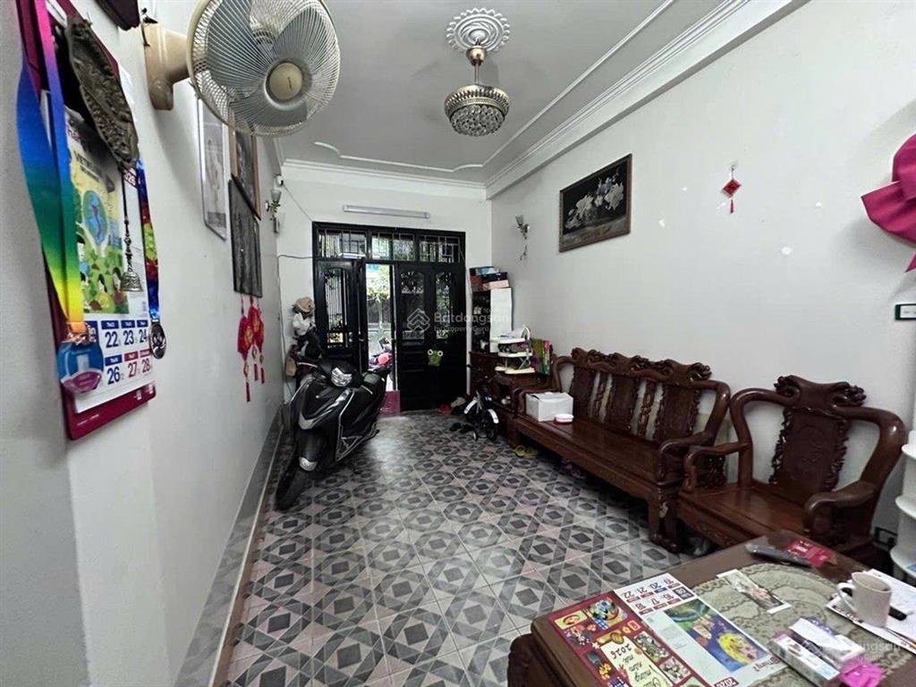Bán nhà phân lô khuất duy tiến ô tô tránh, vỉa hè, kinh doanh 40m 4 tầng 16,8 tỷ